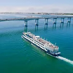 Costa Do Sal Boat Lounge 4*