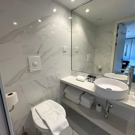 Costa Do Sal Boat Lounge Hotel