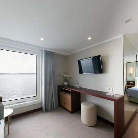 Costa Do Sal Boat Lounge 4*