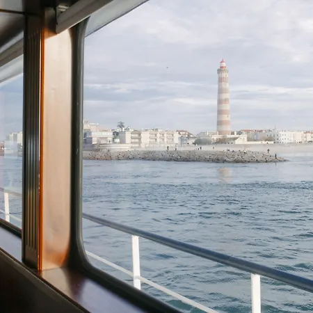 Costa Do Sal Boat Lounge 4*