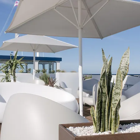 ホテル Costa Do Sal Boat Lounge 4*