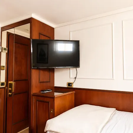 Costa Do Sal Boat Lounge ホテル 4*