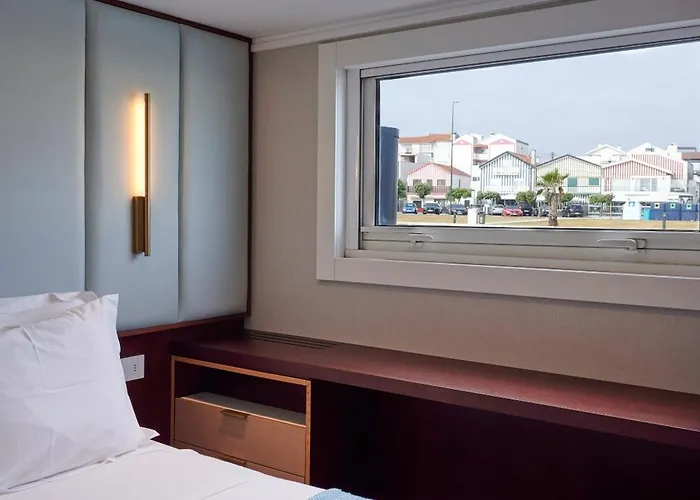 Costa Do Sal Boat Lounge 4* Авейру