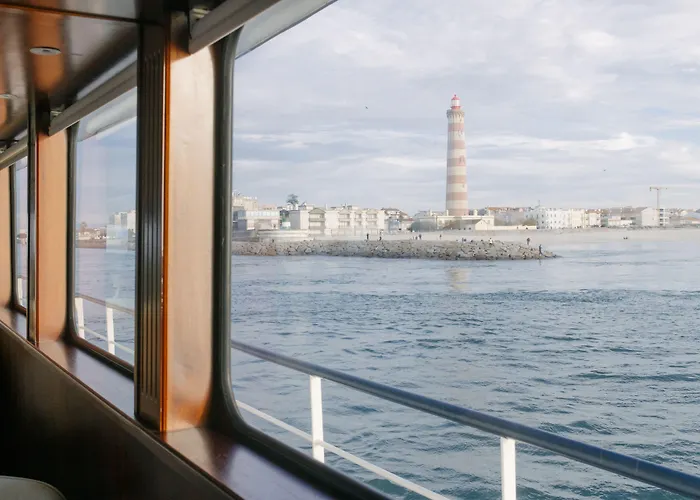 Costa Do Sal Boat Lounge 4*