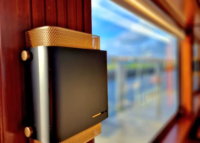 Costa Do Sal Boat Lounge 4* אבאירו