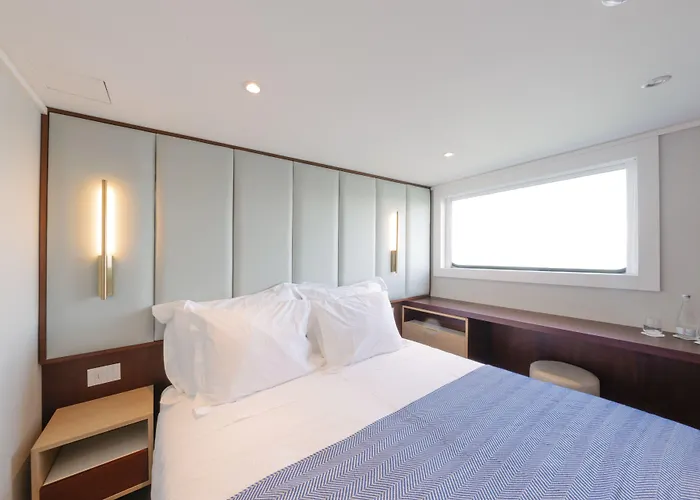 Costa Do Sal Boat Lounge 4* Авейру