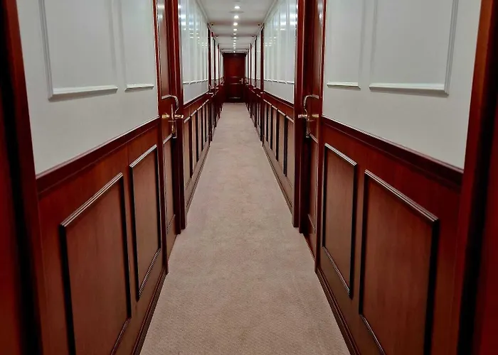 Costa Do Sal Boat Lounge Авейру